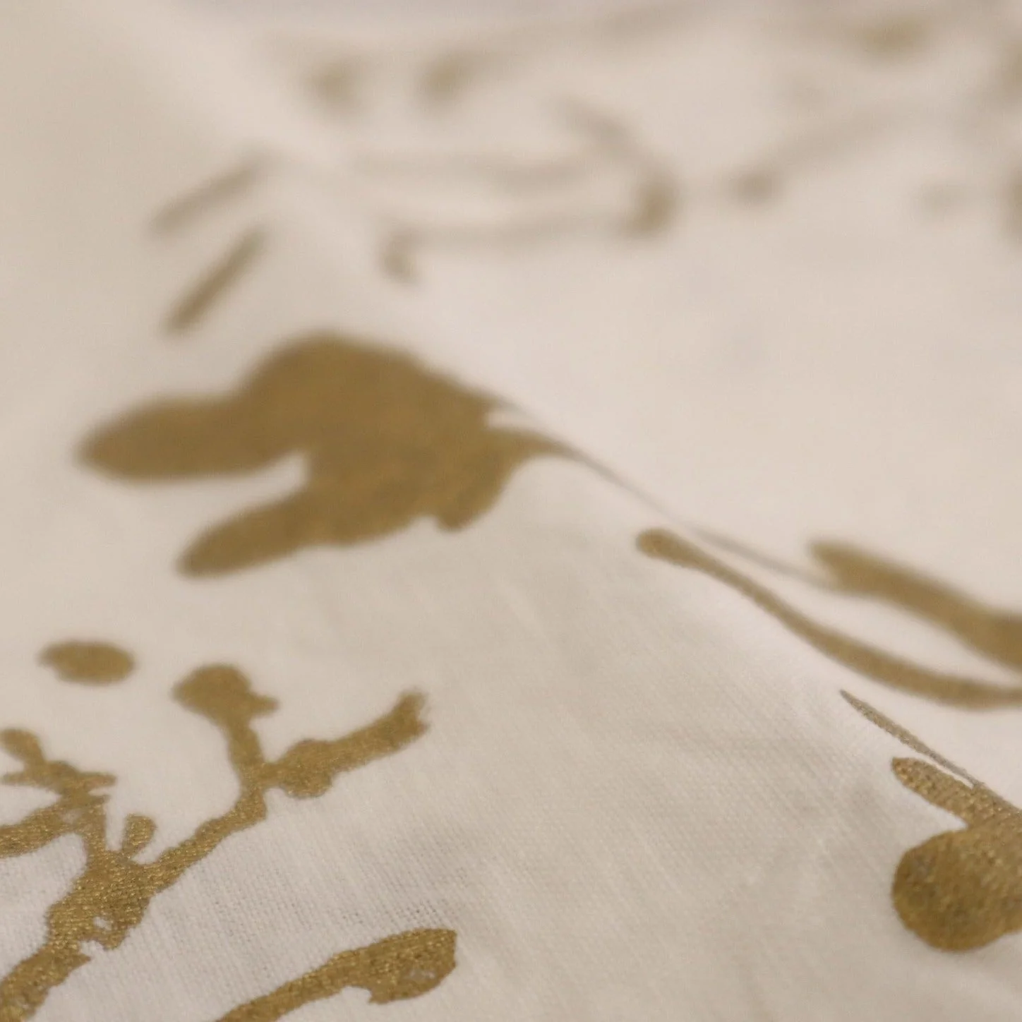 Bertozzi, Rami Gold Napkin, 20x20